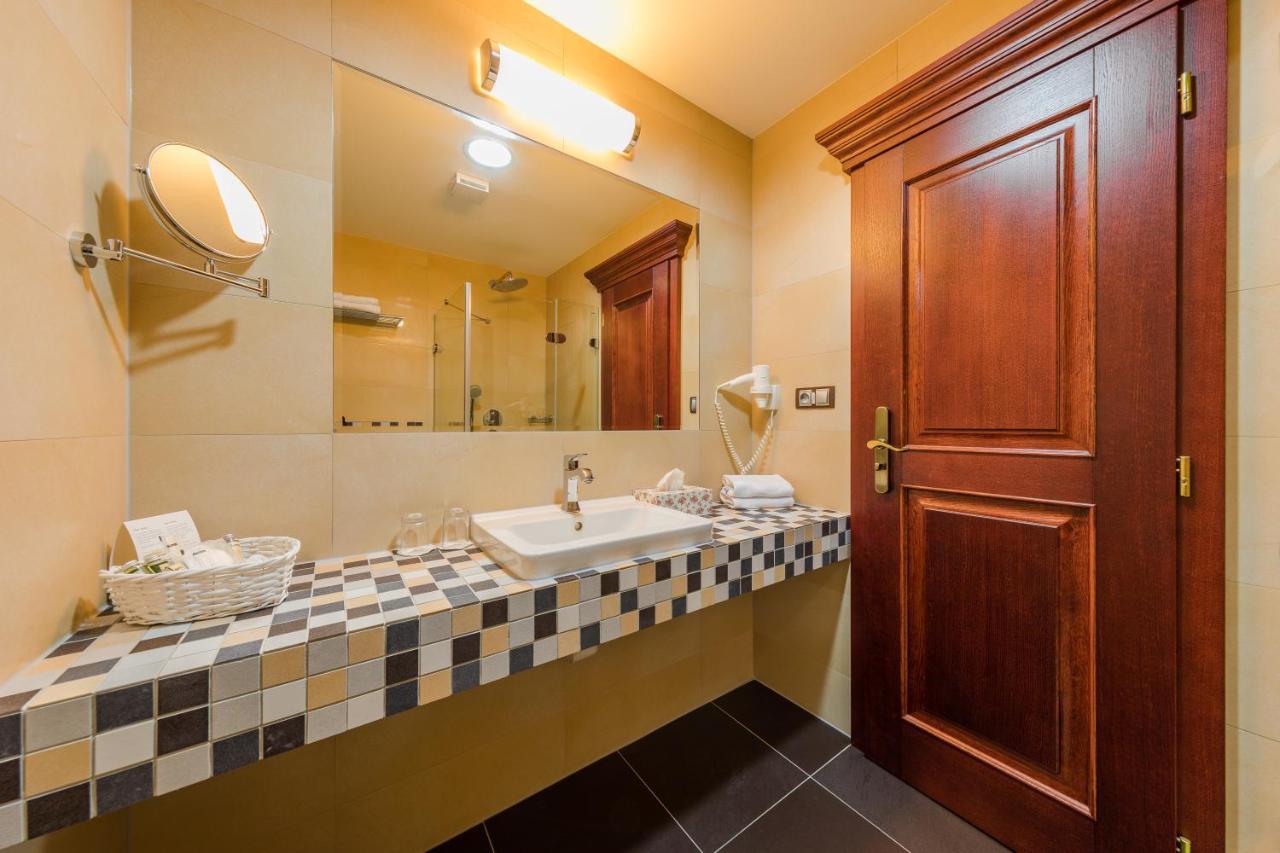 Boutique Hotel Pri Mlyne 로조르노 외부 사진