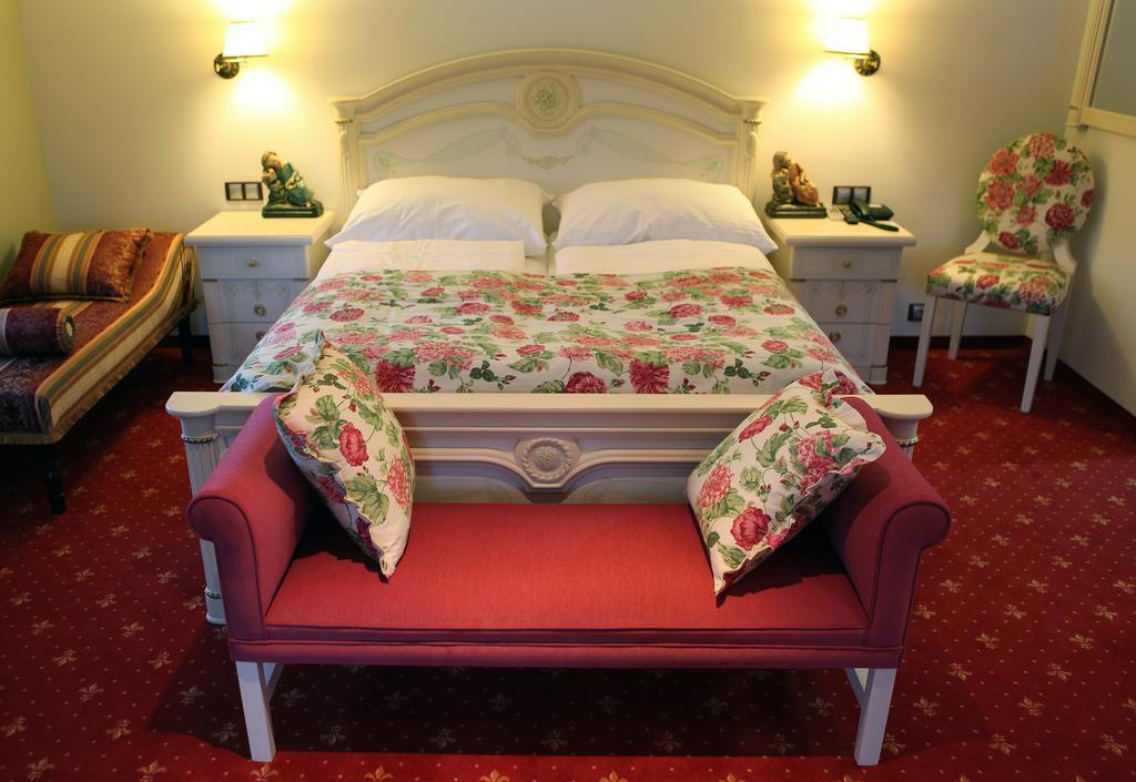 Boutique Hotel Pri Mlyne 로조르노 객실 사진