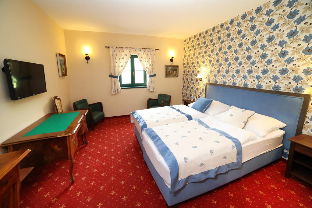 Boutique Hotel Pri Mlyne 로조르노 외부 사진